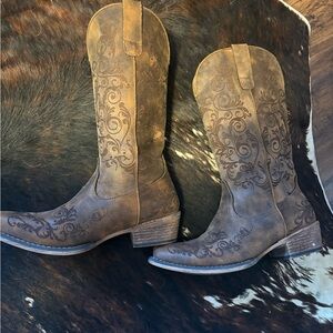 Roper Tan Western Boots